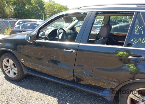 2005 BMW X5 4.4I из США, поврежденный, VIN 5UXFB53555LV19140